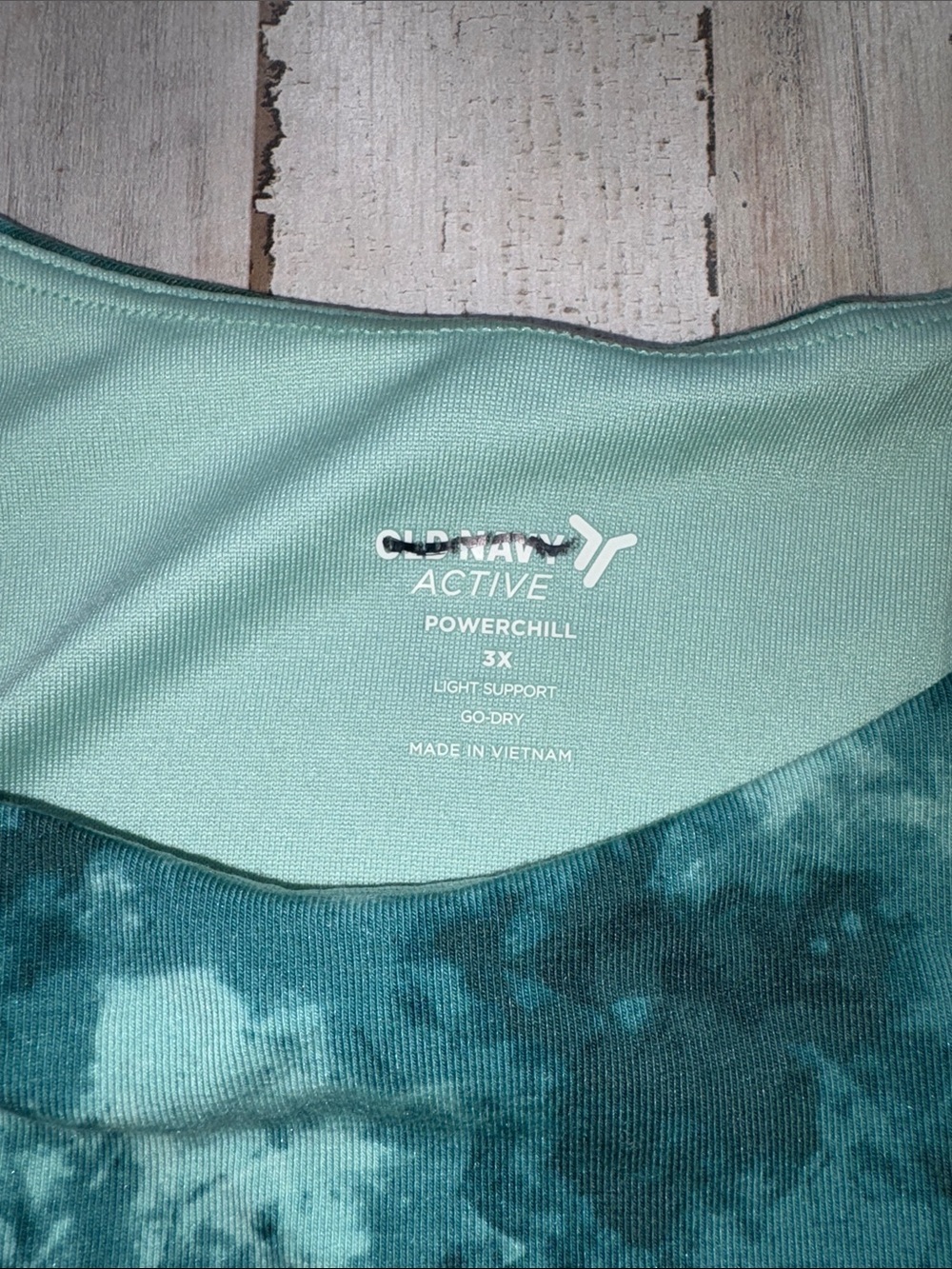 Old Navy Women’s Light Support PowerChill Longline Sports Bra Tank Size 3X - Picture 2 of 15